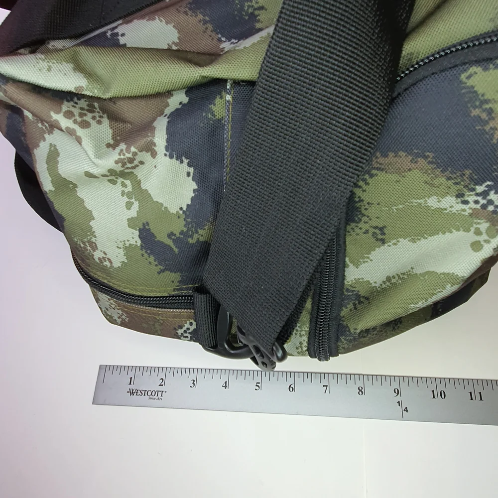Quiksilver Medium Shelter Green Camo Duffel Bag NWT